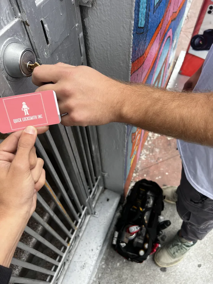 Picking a gate lock on Mission Street